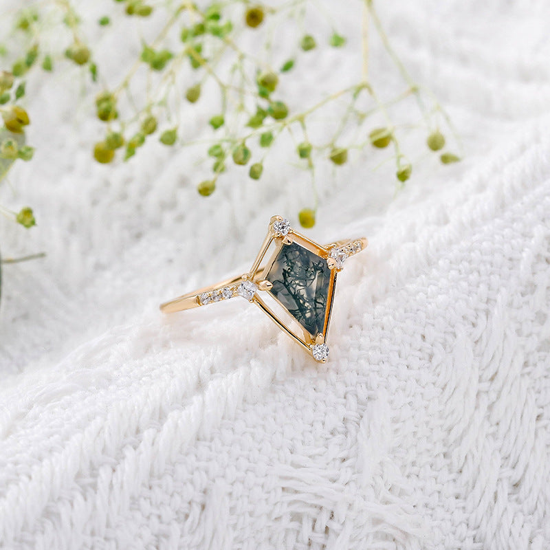 Vintage Kite Cut Green Moss Agate Engagement Ring