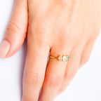 Elegant Three-Stone Ring – Minimal Design