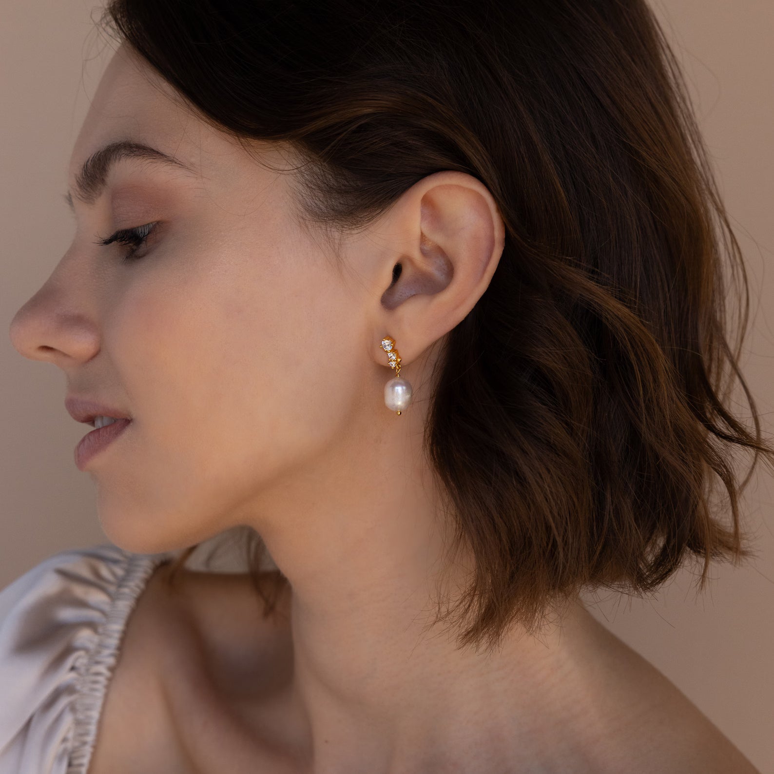 Millie Drop Earrings in 18K Gold