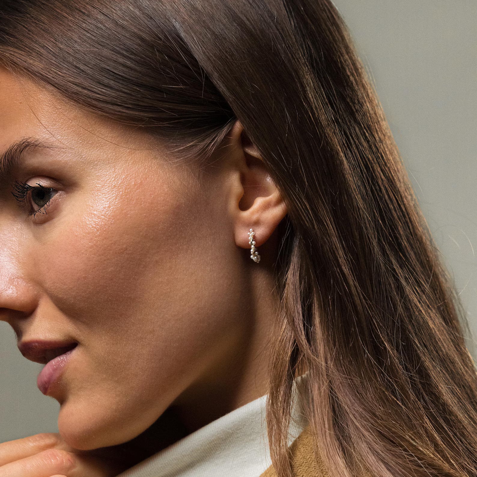 Pearl Cluster Huggies